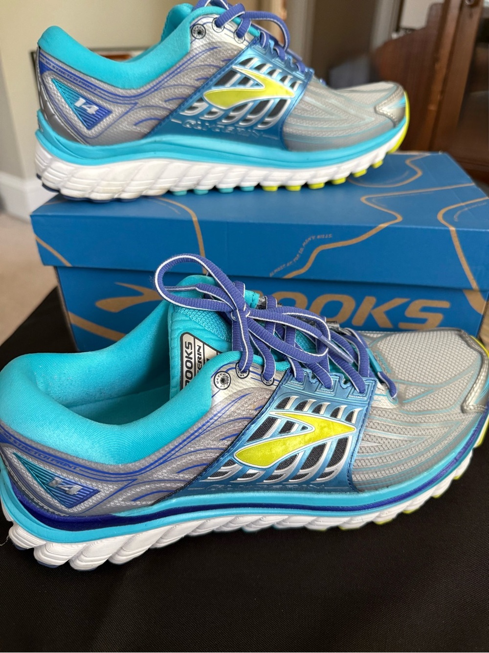 Brooks turquoise, silver & yellow women's size 10.5 running shoes Glycerin 14
